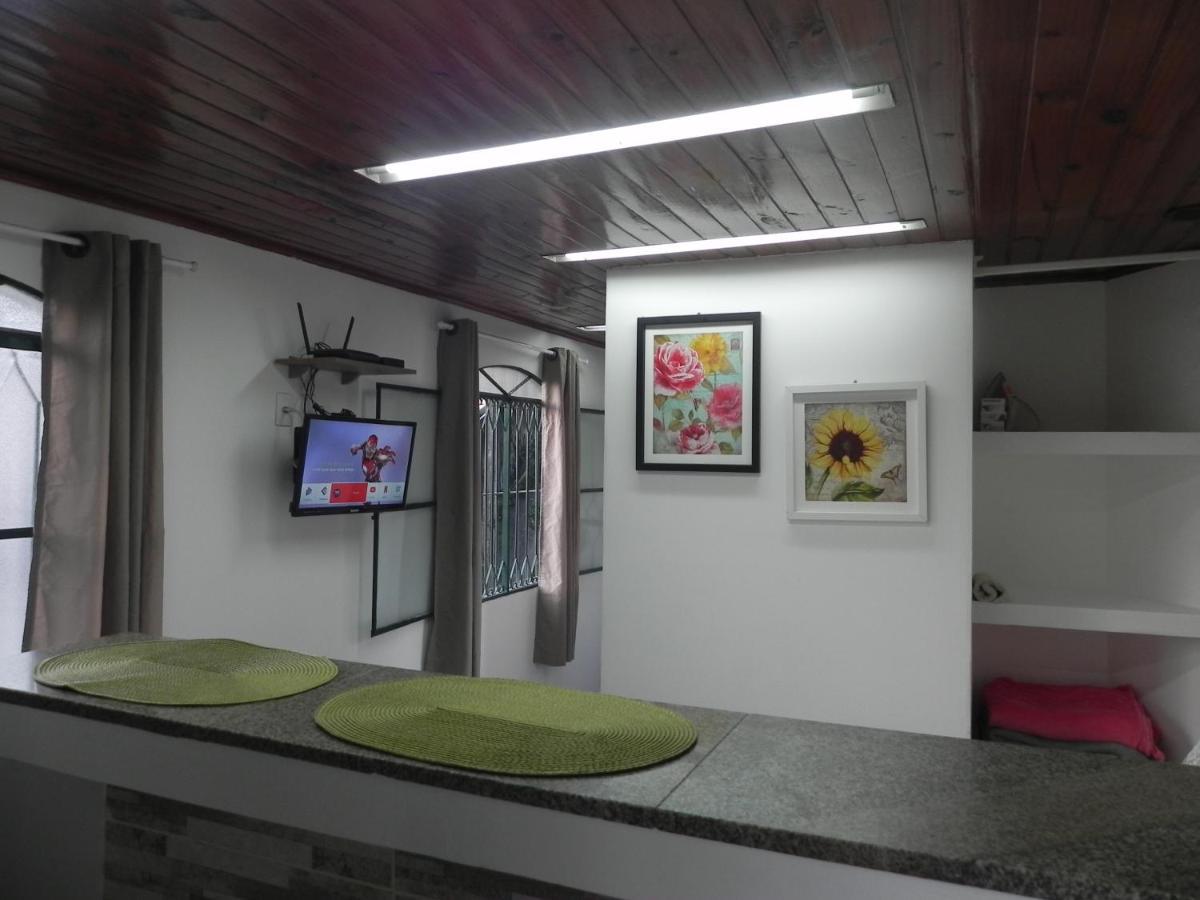 Petrópolis Aconchego Weber Com Garagemヴィラ エクステリア 写真